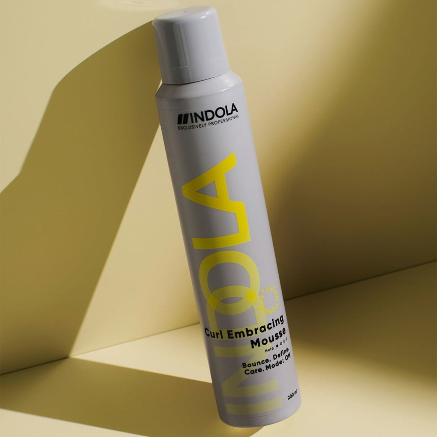 Indola Curl Embracing Mousse 200ml kopen bij Hairwebshop