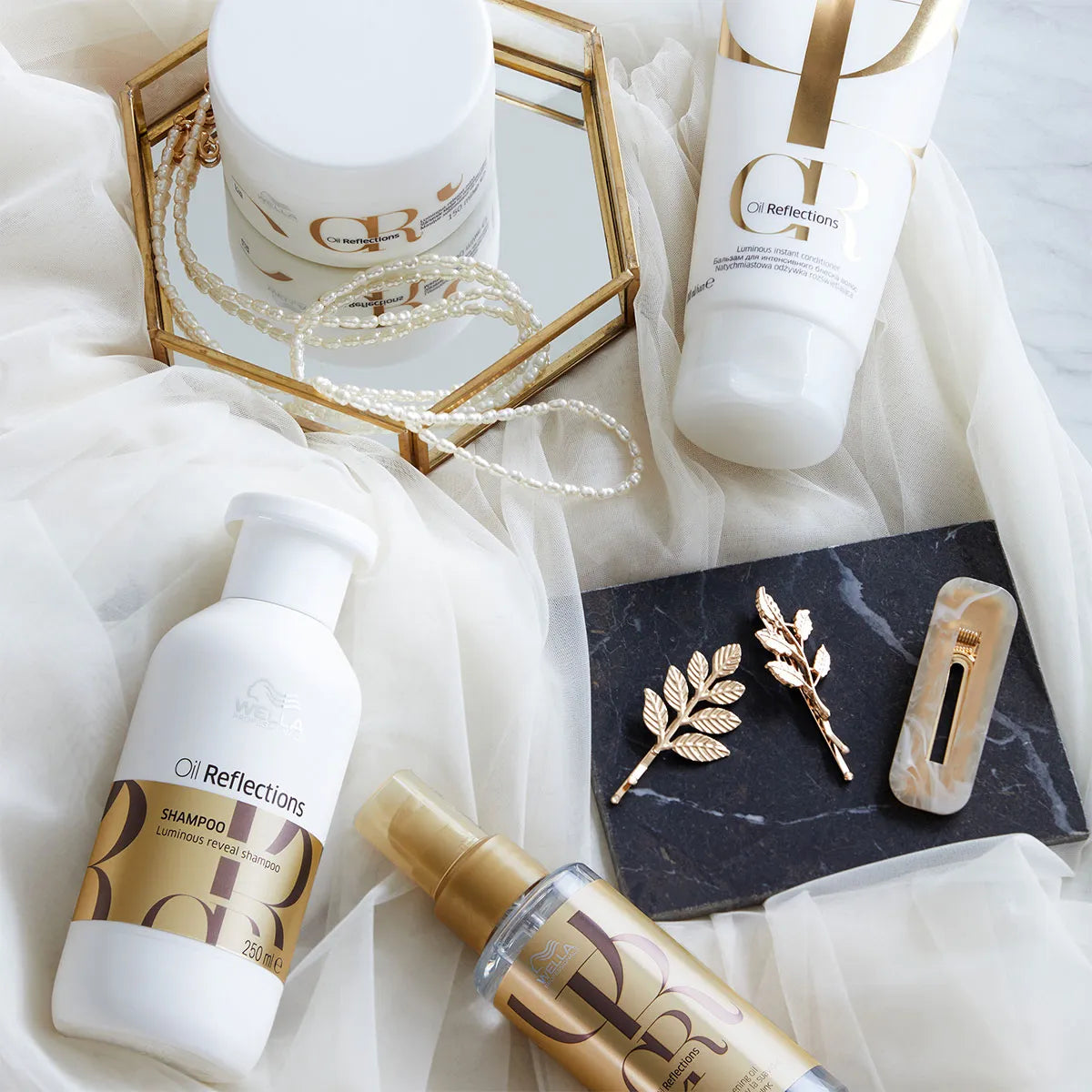 Wella Oil Reflections Luminous Smoothening Oil